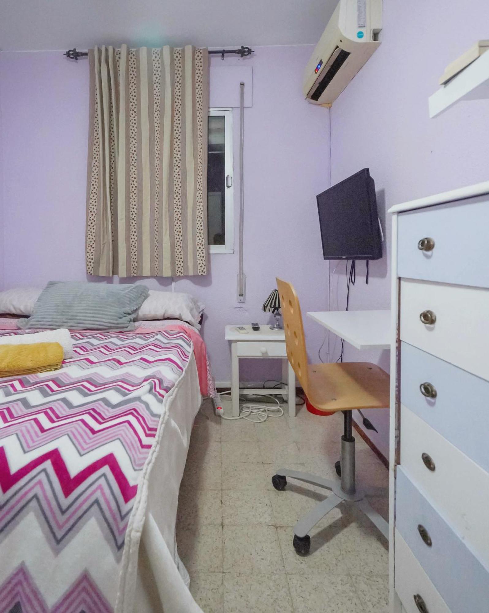 Habitaciones Privadas Con Cama Doble En Sevilla Екстериор снимка
