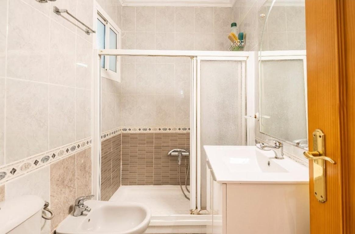 Habitaciones Privadas Con Cama Doble En Sevilla Екстериор снимка