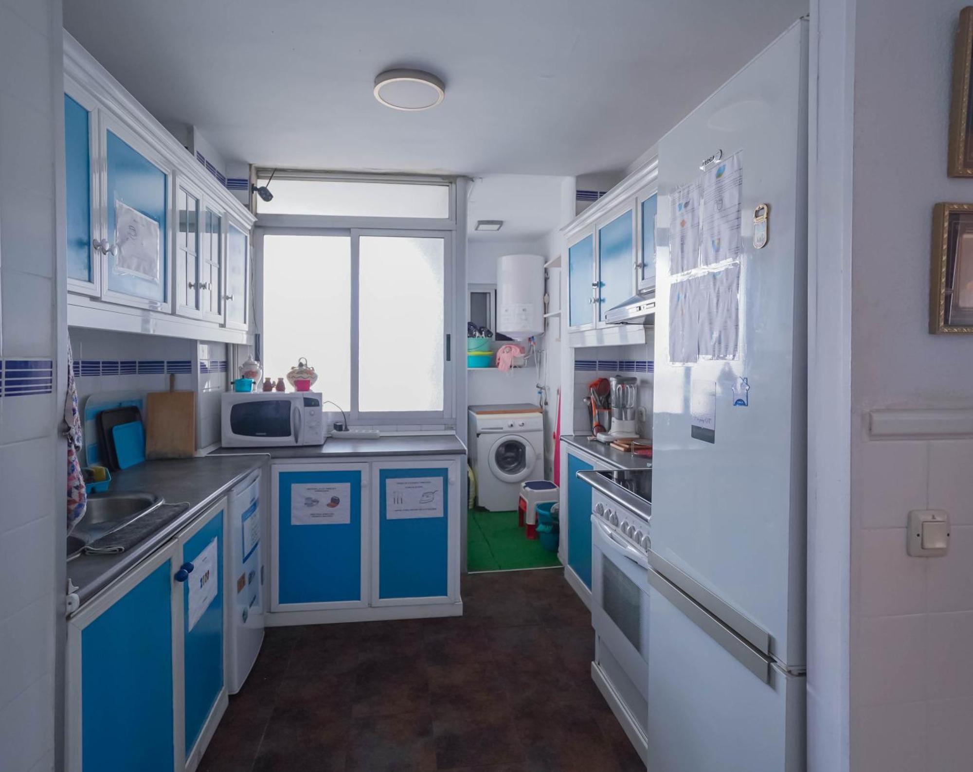 Habitaciones Privadas Con Cama Doble En Sevilla Екстериор снимка